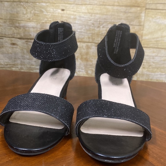 Black sparkle sandals for prom or formals size 5 - Picture 8 of 8